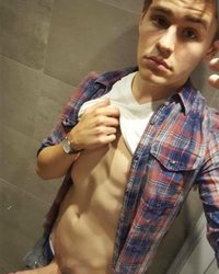 photo-thumb