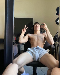 photo-thumb