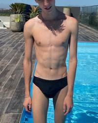 photo-thumb