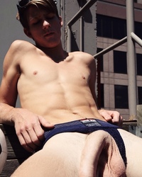 photo-thumb