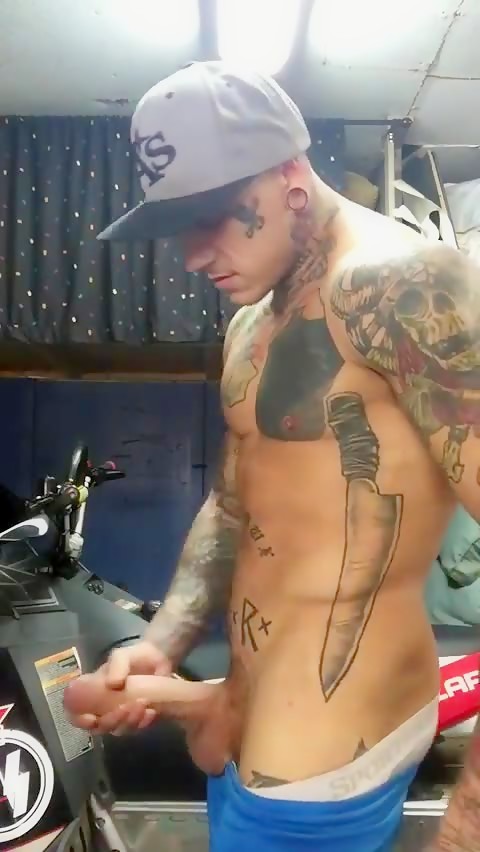 Yan Devo / Bo Sinn: Short phone clip