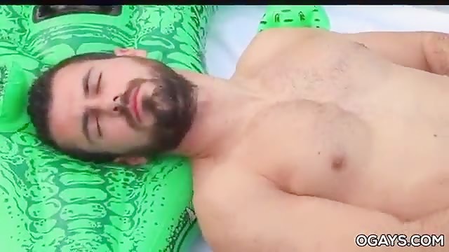 Thumb 16