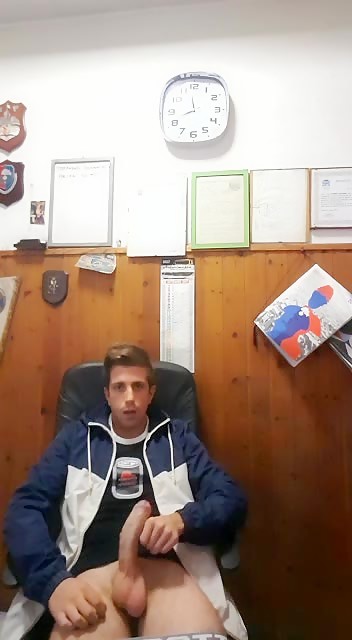 Thumb 12