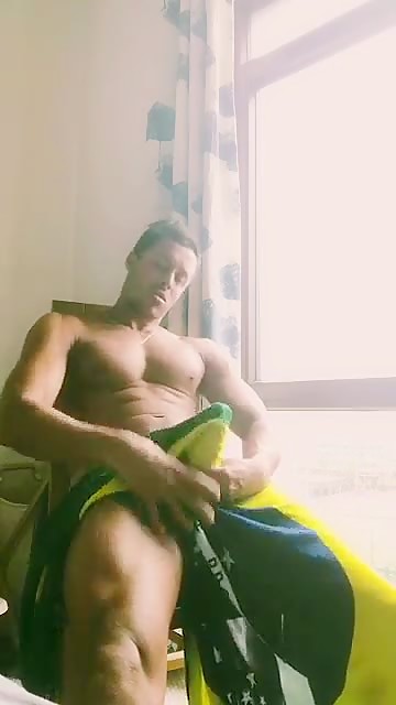 Que tiro foi esse Brazilian!!! What gunshot was that? Brazilian flag in Rio