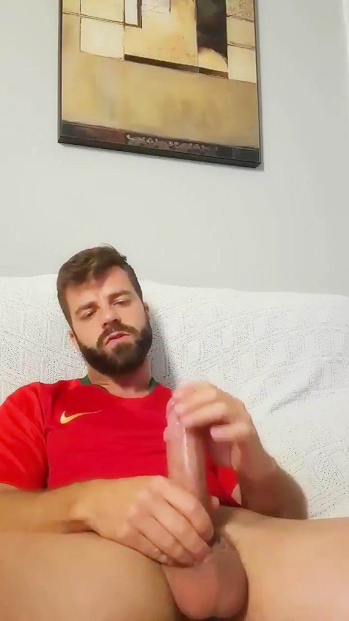 Bearded Hunk Masturbating