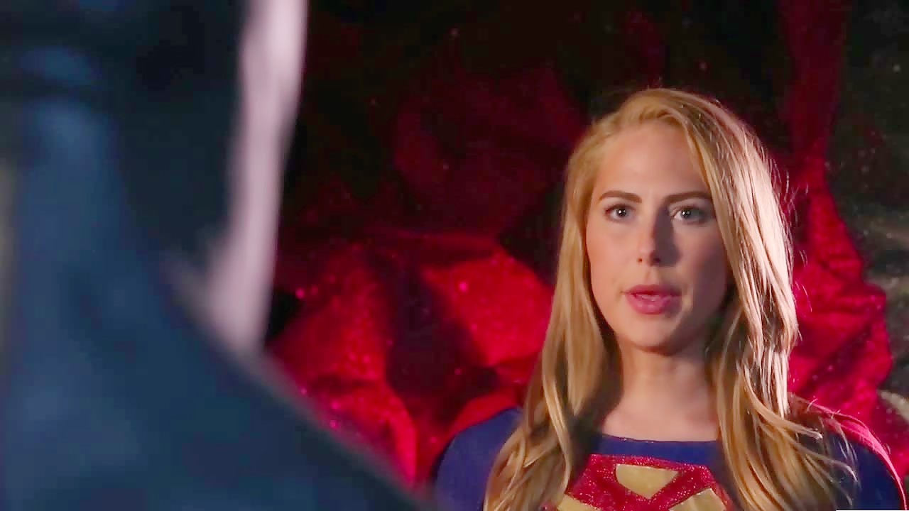 The Supergirl fucking Batman in parody XXX movie scene
