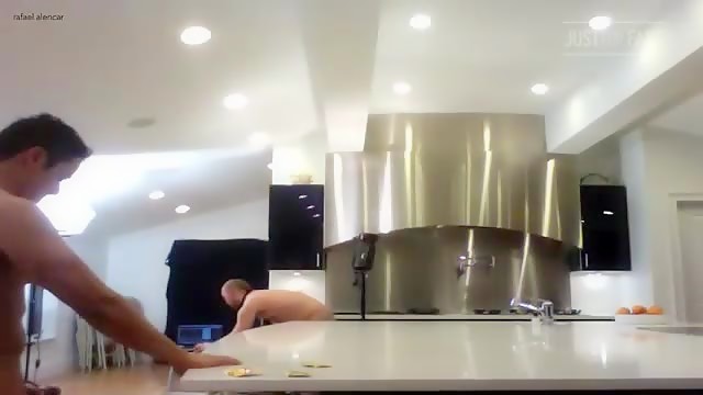 Thumb 11