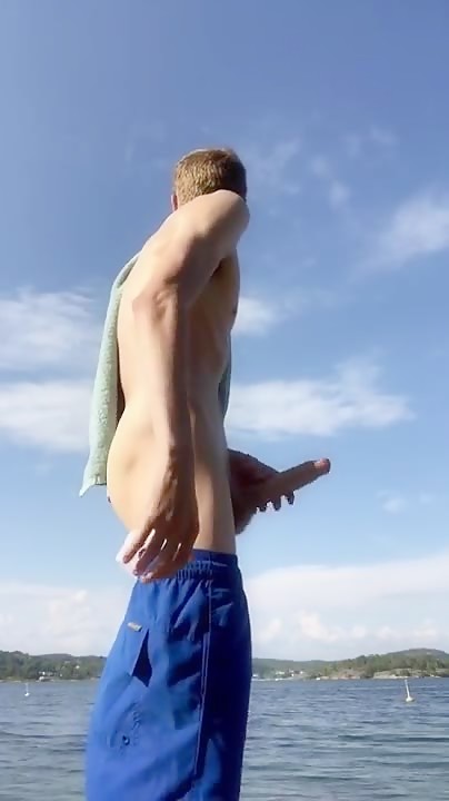 Thumb 16