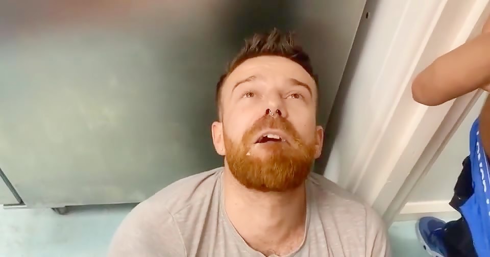 Thumb 11