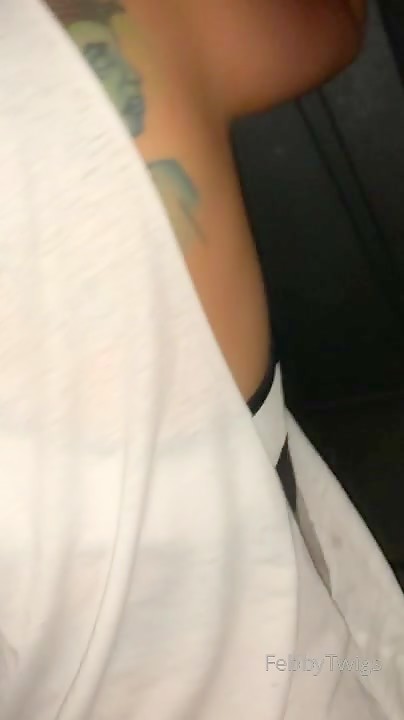 Thumb 9