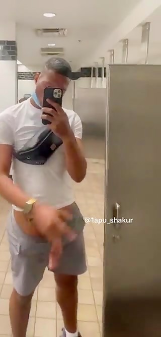 BBC in with pyblic bathroom boner