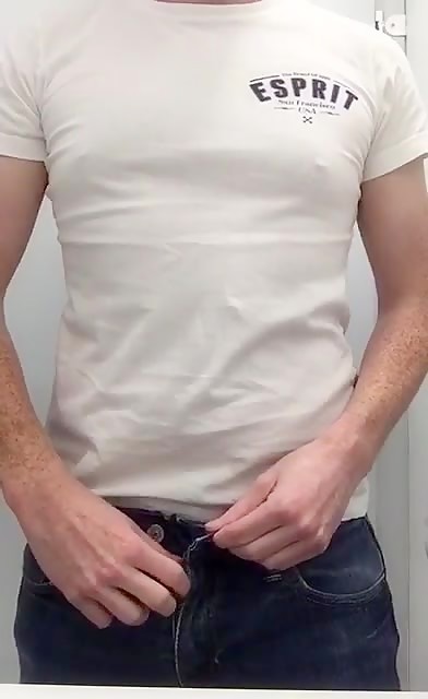 Red Head with a Big Fat uncut one Cummin for you