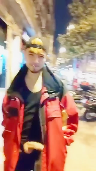 Leo Bulgari flashing