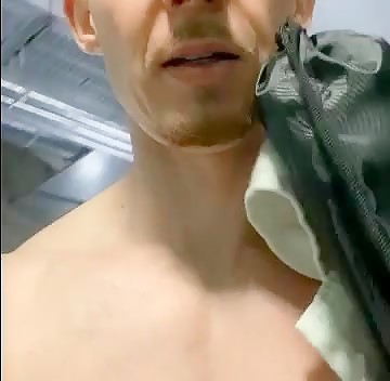 A morning workout left him horny