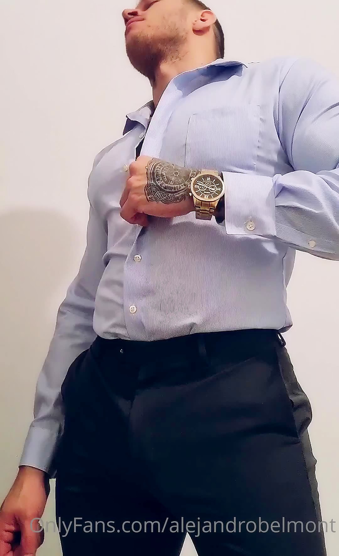 Alexbelmont96 undressing after work