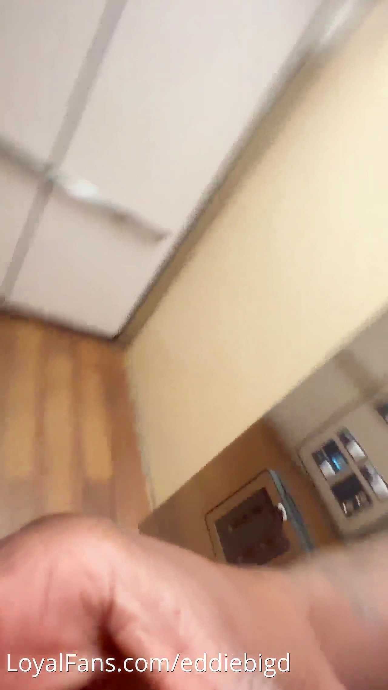 Thumb 12
