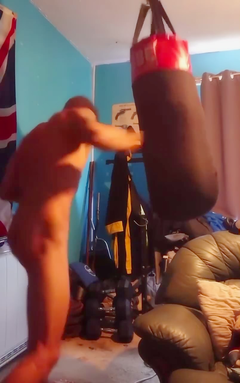 Thumb 16