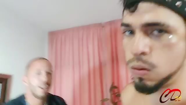 Thumb 16