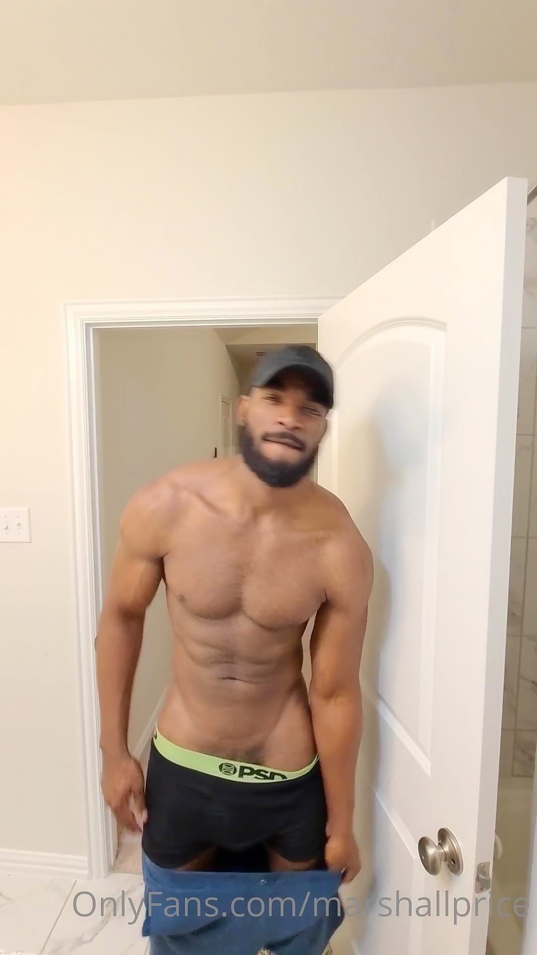 FRANK 44