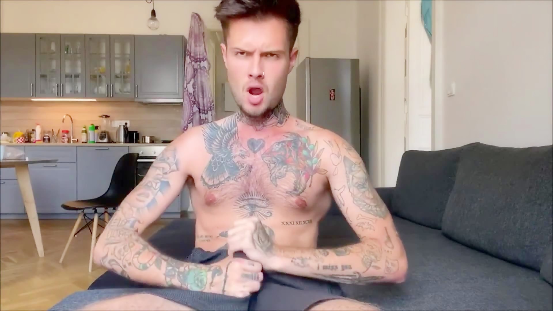 Emil Graae - 11 Inches of Giant Cock Solo