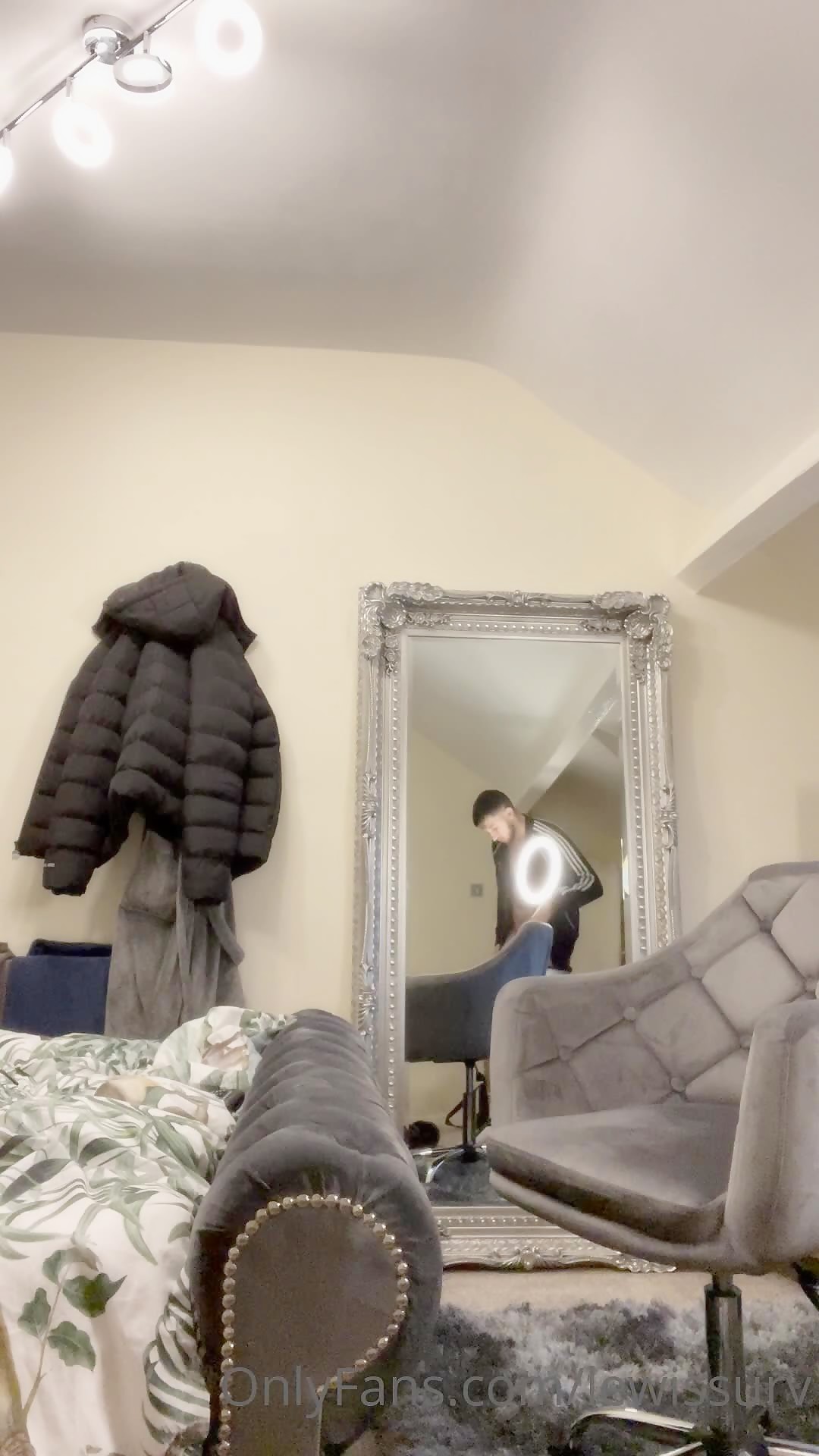 Thumb 12