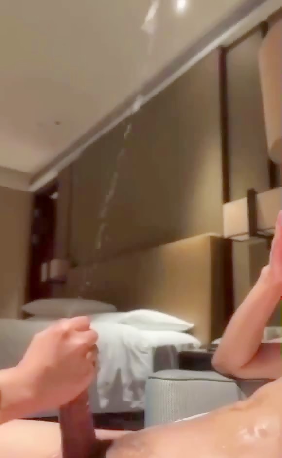 Jerking off dick tons of cum