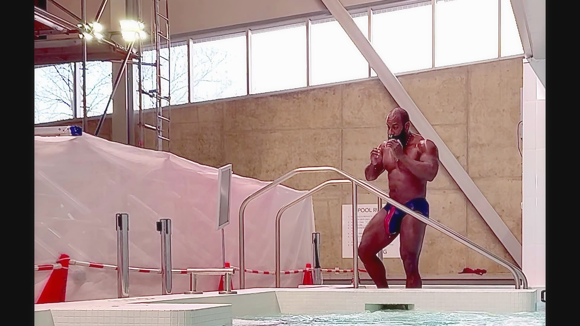 InfinityNokia takes his huge bulge out for a swim