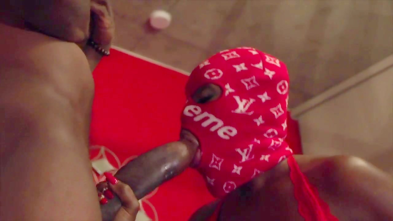 Ebony Mystique Blows Julio Gomez