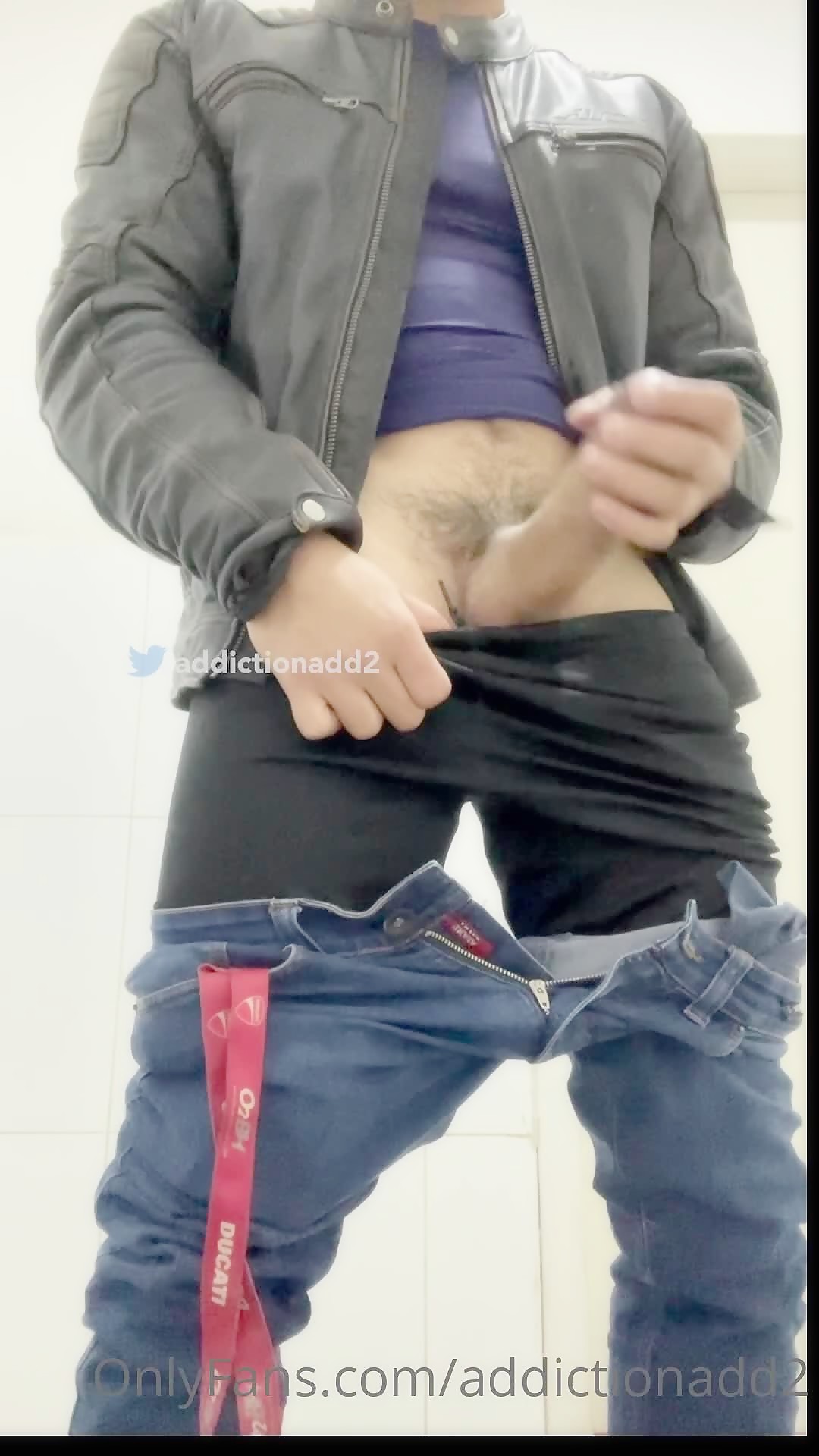 Thumb 12