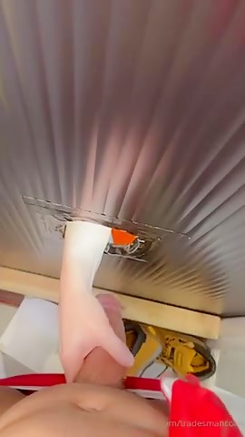 TRADESMANCOCK - 3 GUY GLORY HOLE - CREAMPIE 1XMOUTH - 2XBOTTOM